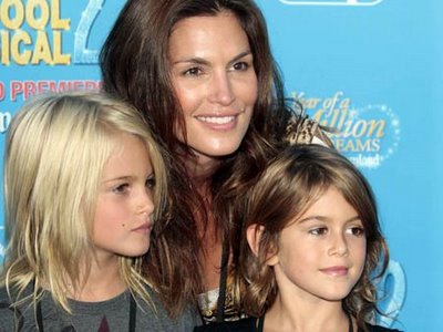 Cindy-Crawfor-kids 10. Cindy Crawford - one of the first generation super 