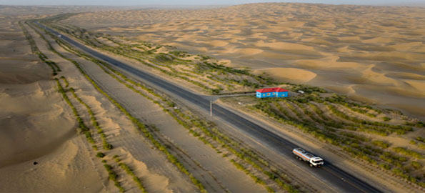 The-Tarim-Desert-Highway