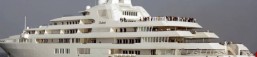 Gigayacht